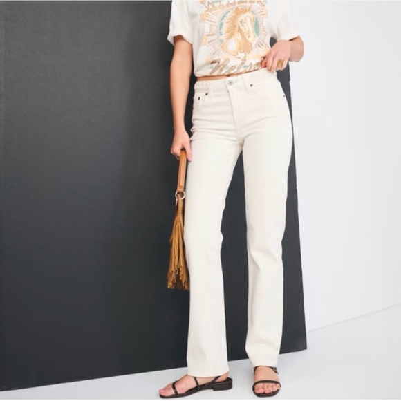 Abercrombie & Fitch Denim - Abercrombie & Fitch The 90’s Straight Ultra High Rise White Jeans